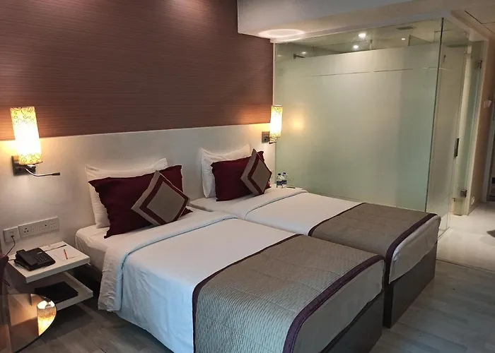 Majestic Court Sarovar Portico