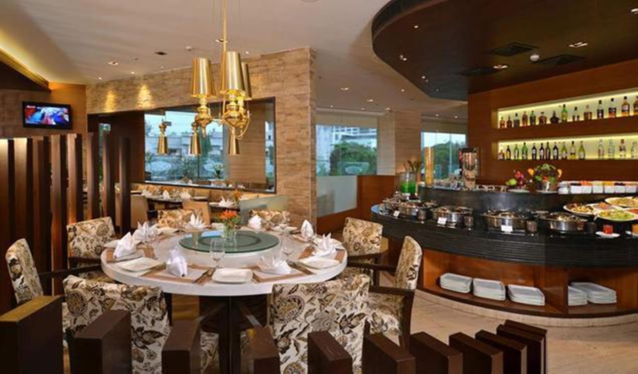 Majestic Court Sarovar Portico 4*
