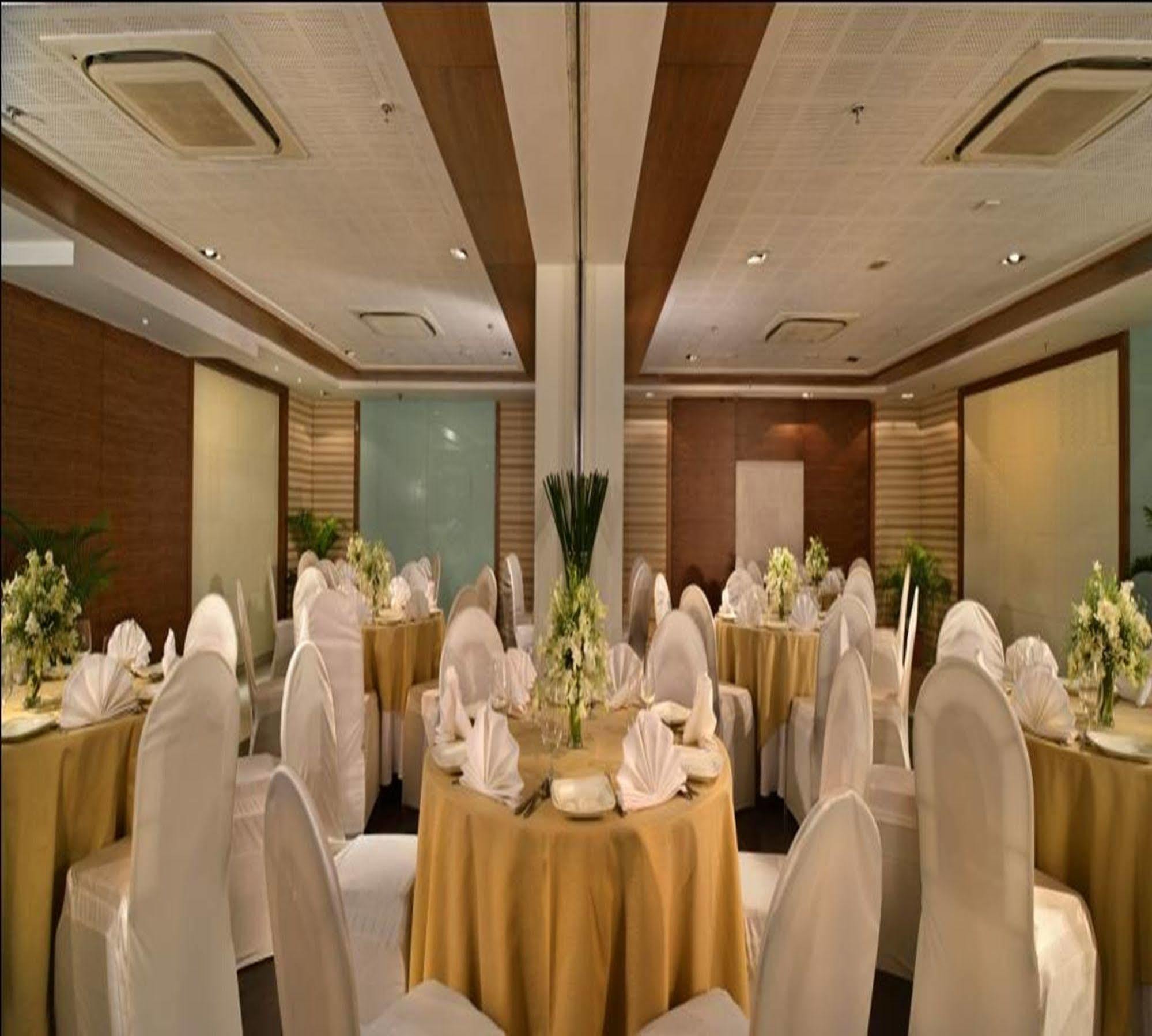 Majestic Court Sarovar Portico